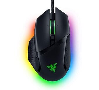 P: Razer Basilisk V3