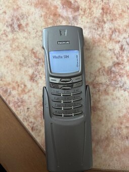 nokia 8910i - 1