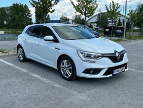 Renault Megane IV 2017 - 1