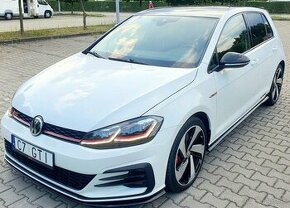 Volkswagen Golf GTI 2.0TSI DSG Performance