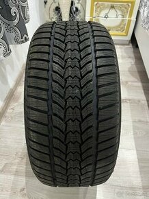 Predam nova preumatiku 245/40r18 zimnu