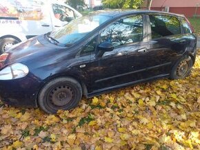 Fiat Punto grande 1,3 td s veľkým vozikom