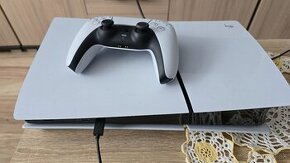 konzolu PlayStation 5 (Model Slim / mechanika