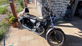 Moto Guzzi  v 9 Roamer