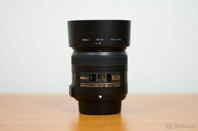 Nikon AF-S DX Micro Nikkor 40mm f/2.8G - TOP STAV