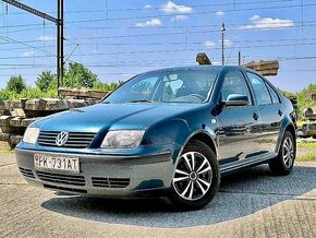 Volkswagen Bora 1.6i - 1