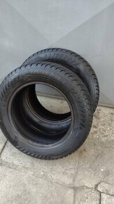 Predám 2x zimné pneumatiky 175/65 R14 cena 30 eur spolu.