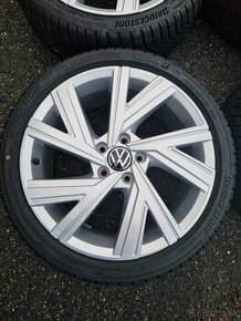 5x112 r18 kolesa disky volkswagen golf 8 225/40 18 zimne