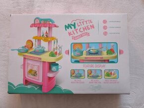 Predám novú kuchynku zn. Family Toys "My little kitchen"