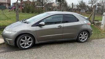 Honda Civic 1.8 V-tech