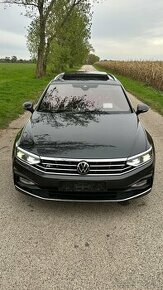 Volkswagen Passat R-line HeadUp/Dynaudio/Virtual/Matrix