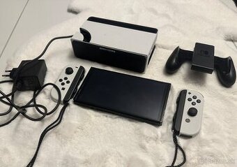 Nintendo switch OLED model white