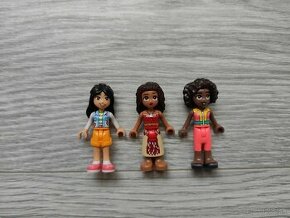 LEGO minifigures 2xfriends, 1xMoana - 1