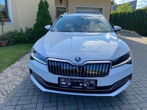 Superb Style iV hybrid 160kw 1.4 Tsi benzin matrix acc