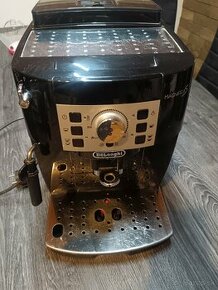 Kávovar delonghi