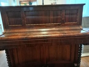 Pianino spred roku 1900