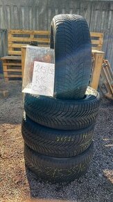 37. Michelin Alpine A4 215/55 R16