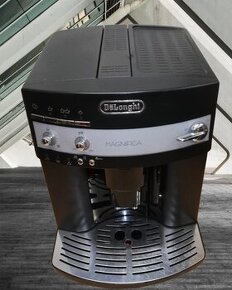 Predám kávovar DeLonghi ESAM3000.B