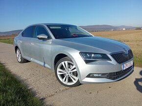 Škoda Superb 12/2015 TDi Ambition