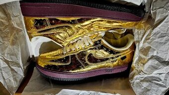 LV x Nike Air Force 1 Gold vel. 43