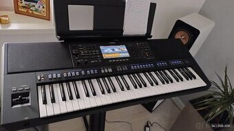 Yamaha psr sx720