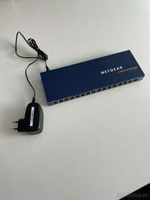 16 port gigabit switch Netgear GS116