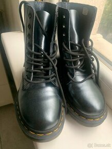 Dr. Martens 36