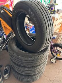 Michelin primacy 4 215/65 R17 - 1