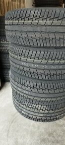 Zimné pneumatiky 235/55 R18 - 1