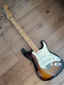 Fender Standard Stratocaster  (2014)