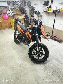 KTM 690SM LC4