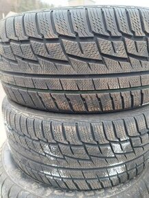 Zimné pneumatiky 235/45R17 -2ks, 7 mm