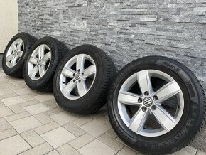 VW CORVARA  6,5Jx16 ET42  215/60/R16 MICHELIN ZIMNÉ