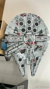 LEGO Star Wars Millennuim Falcon 75192 - 1