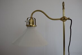 Starožitná stolová lampa mosadzná. Predaná