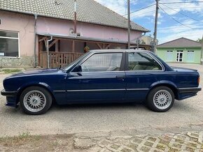 BMW e30 318i