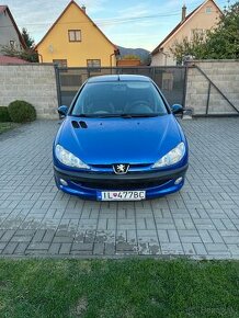 Peugeot 206 - 1