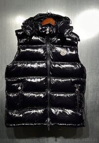 Predam čiernu vestu značky moncler veľkosť: S M