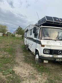 Auto karavan Mercedes 608D