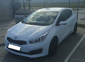 Kia ceed 1.4 UEFA edition Gold+Platinum