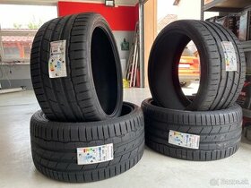 285/30 R21 Hankook Ventus S1 Evo3