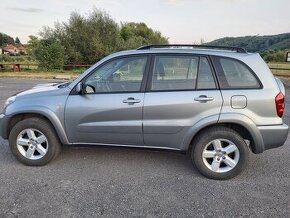 Predam auto Toyota RAV4