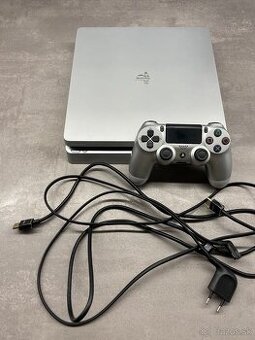 PREDÁM HERNÚ KONZOLU PS4 SLIM 1TB - 1