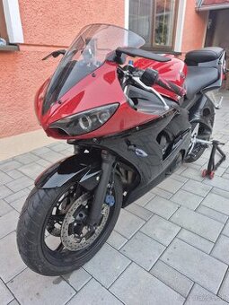 Yamaha R6 2005