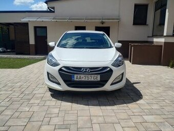 Hyundai i30 1.6 GDI 99kw benzin - 1