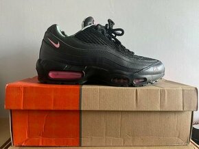 Corteiz Air Max 95 - Pink - 1