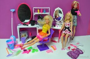 Barbie bábiky a kadernícky salón