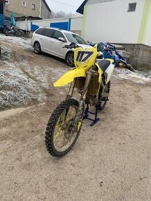 Suzuki rmz 250