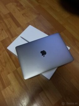 MacBook Air 12-inch