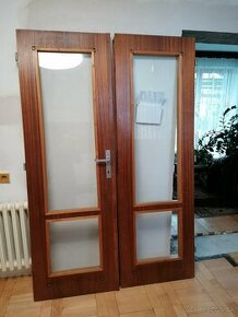 Dvojkridlove drevene dvere so zarubnou - 1
